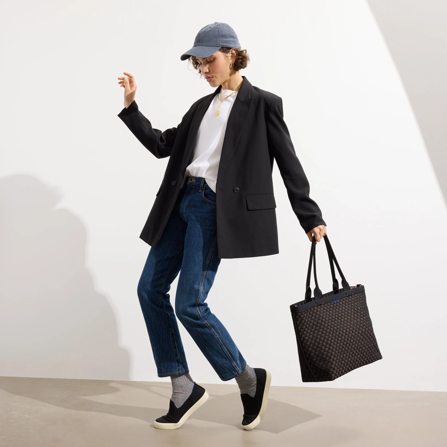 Rothy's The Lightweight Zip Tote - Night Song 4 Rothy's The Lightweight Zip Tote - Night Song - Image 4