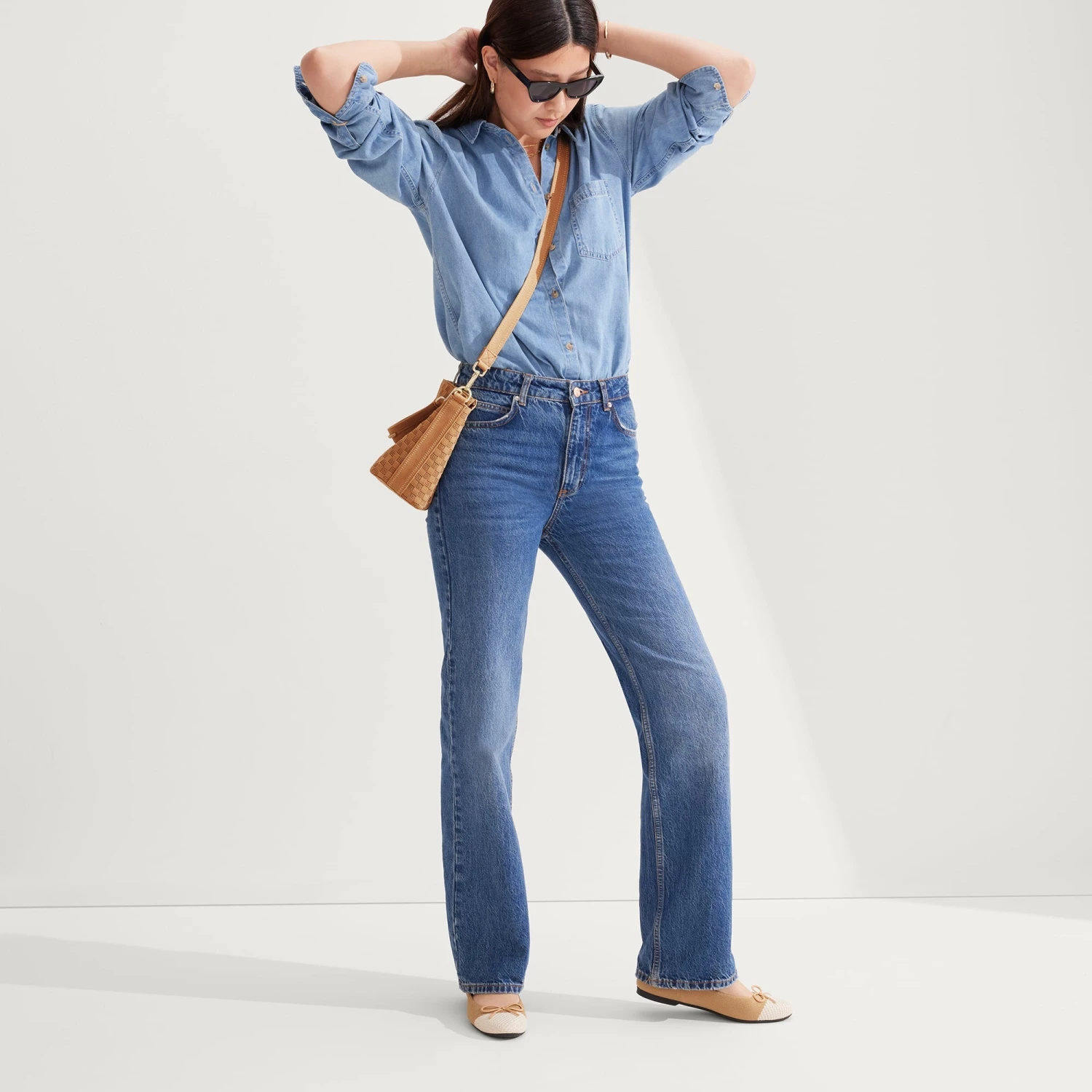 Rothy's The Daily Crossbody - Hazelnut 3 Rothy's The Daily Crossbody - Hazelnut - Image 3