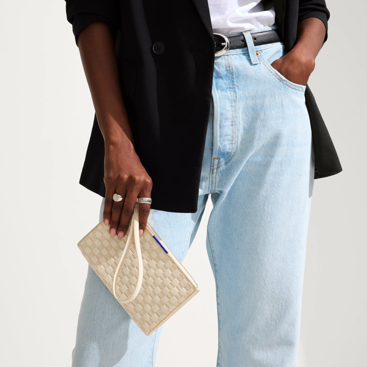 Rothy's The Wallet Wristlet - Vanilla Basketweave 3 Rothy's The Wallet Wristlet - Vanilla Basketweave - Image 3